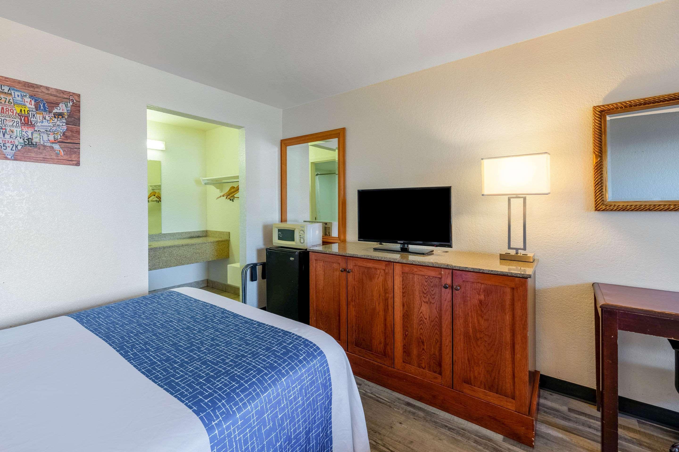 Econo Lodge Phoenix North I-17 Eksteriør bilde
