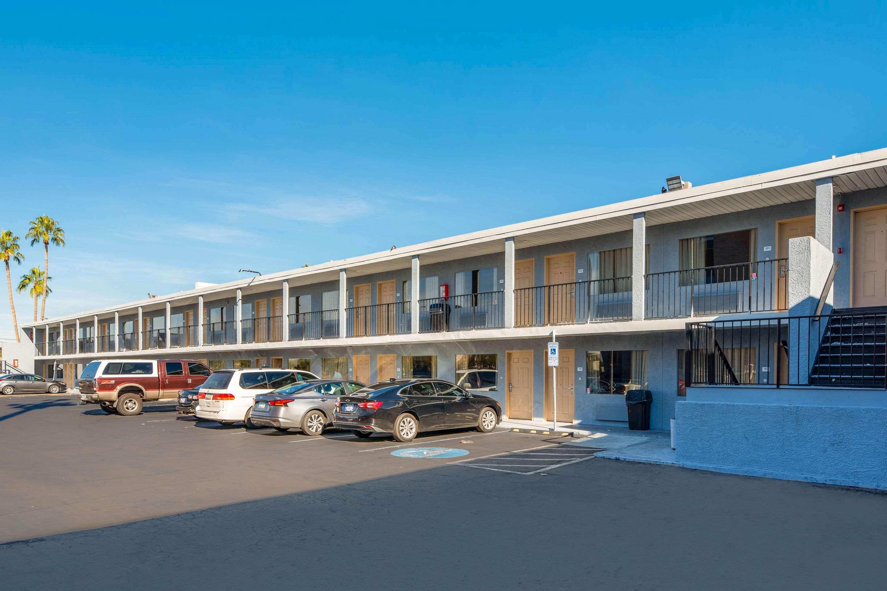 Econo Lodge Phoenix North I-17 Eksteriør bilde