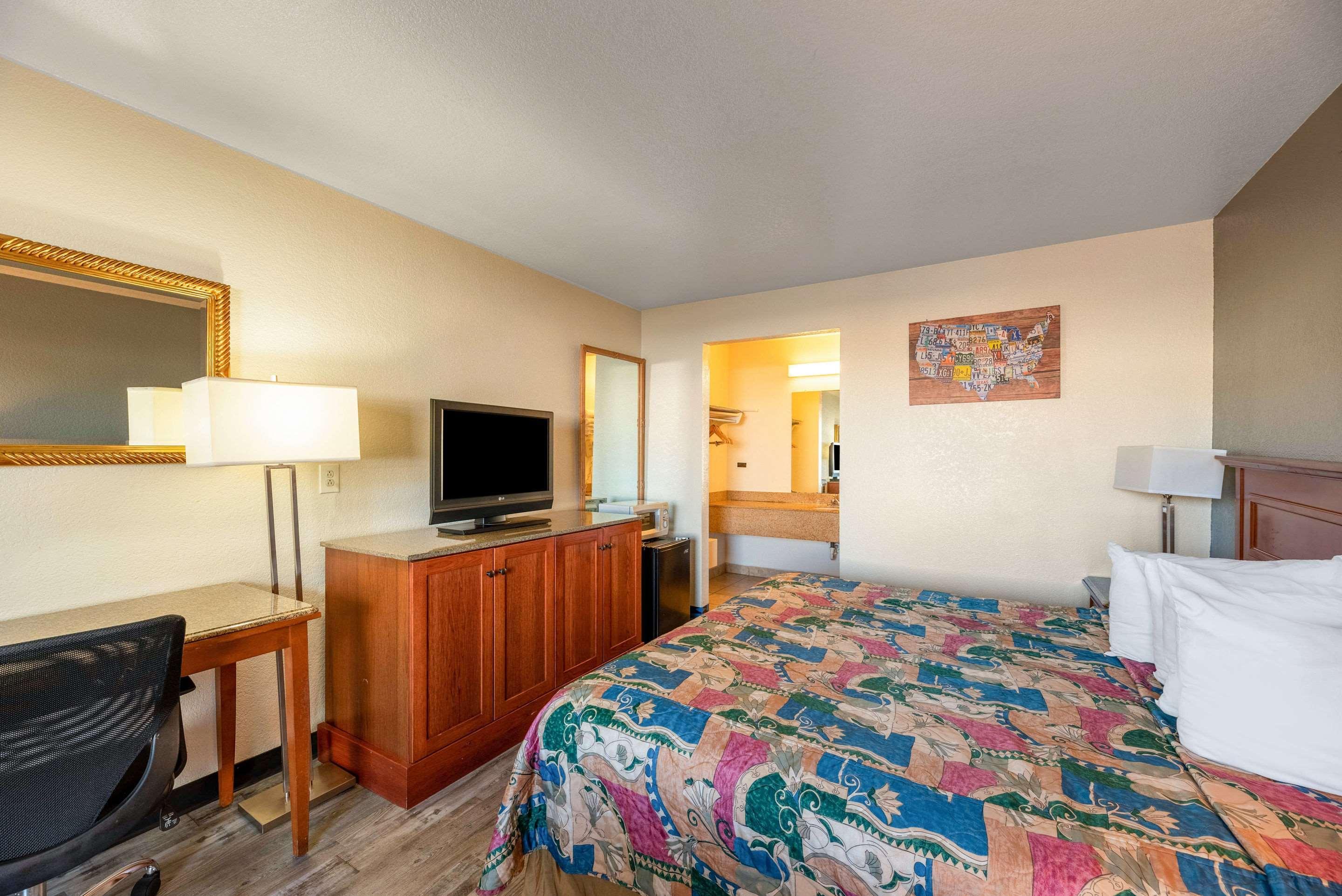 Econo Lodge Phoenix North I-17 Eksteriør bilde