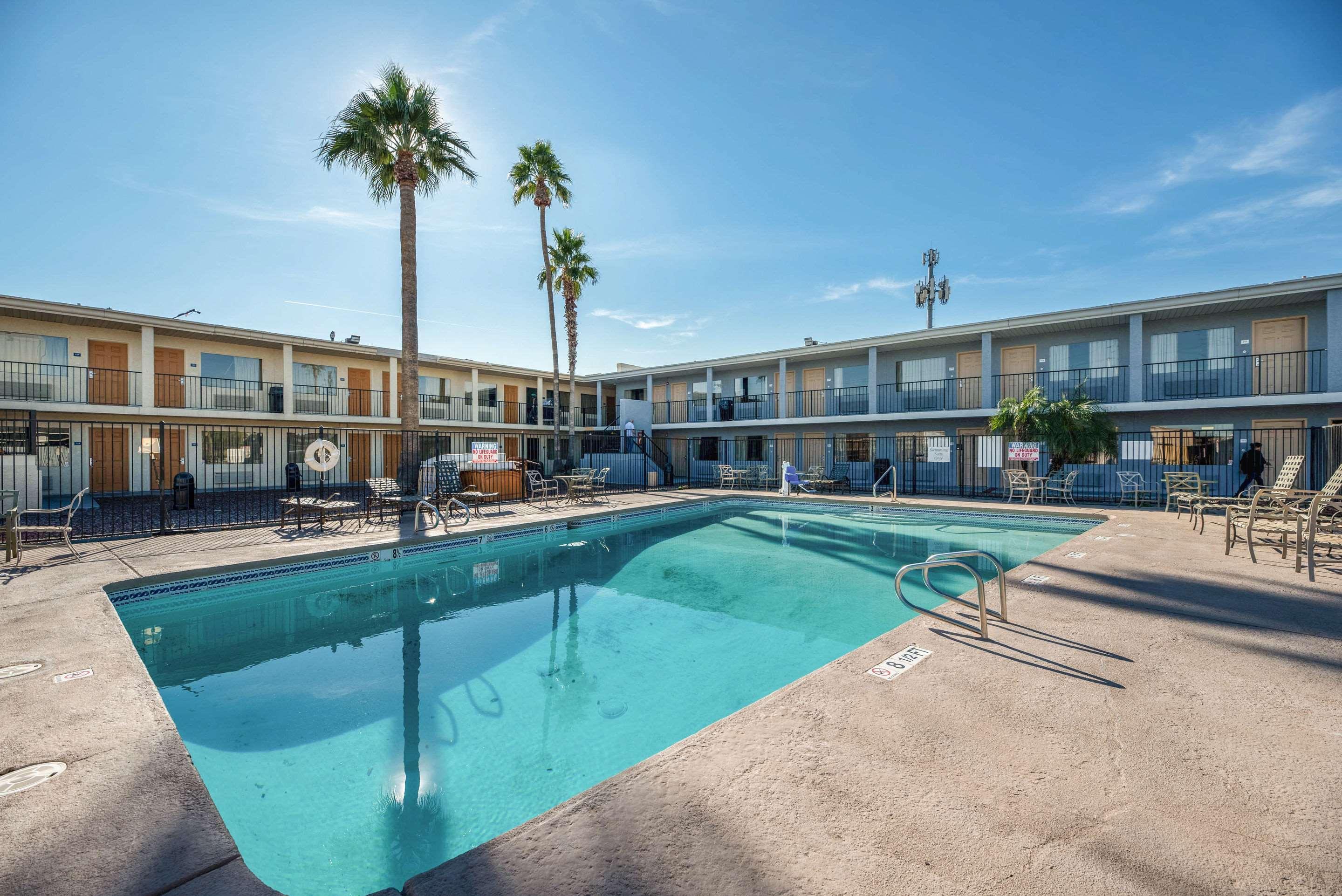 Econo Lodge Phoenix North I-17 Eksteriør bilde