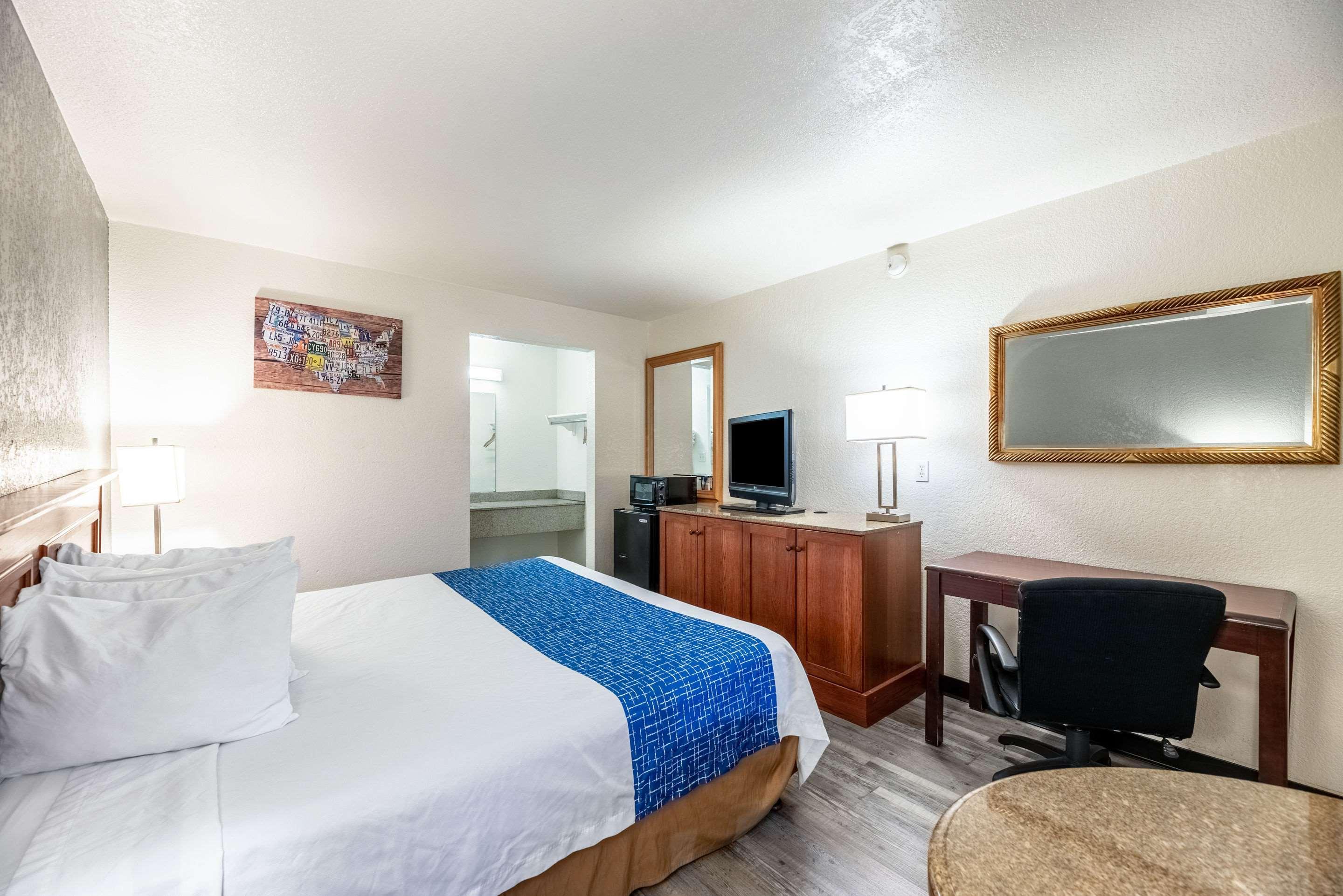 Econo Lodge Phoenix North I-17 Eksteriør bilde