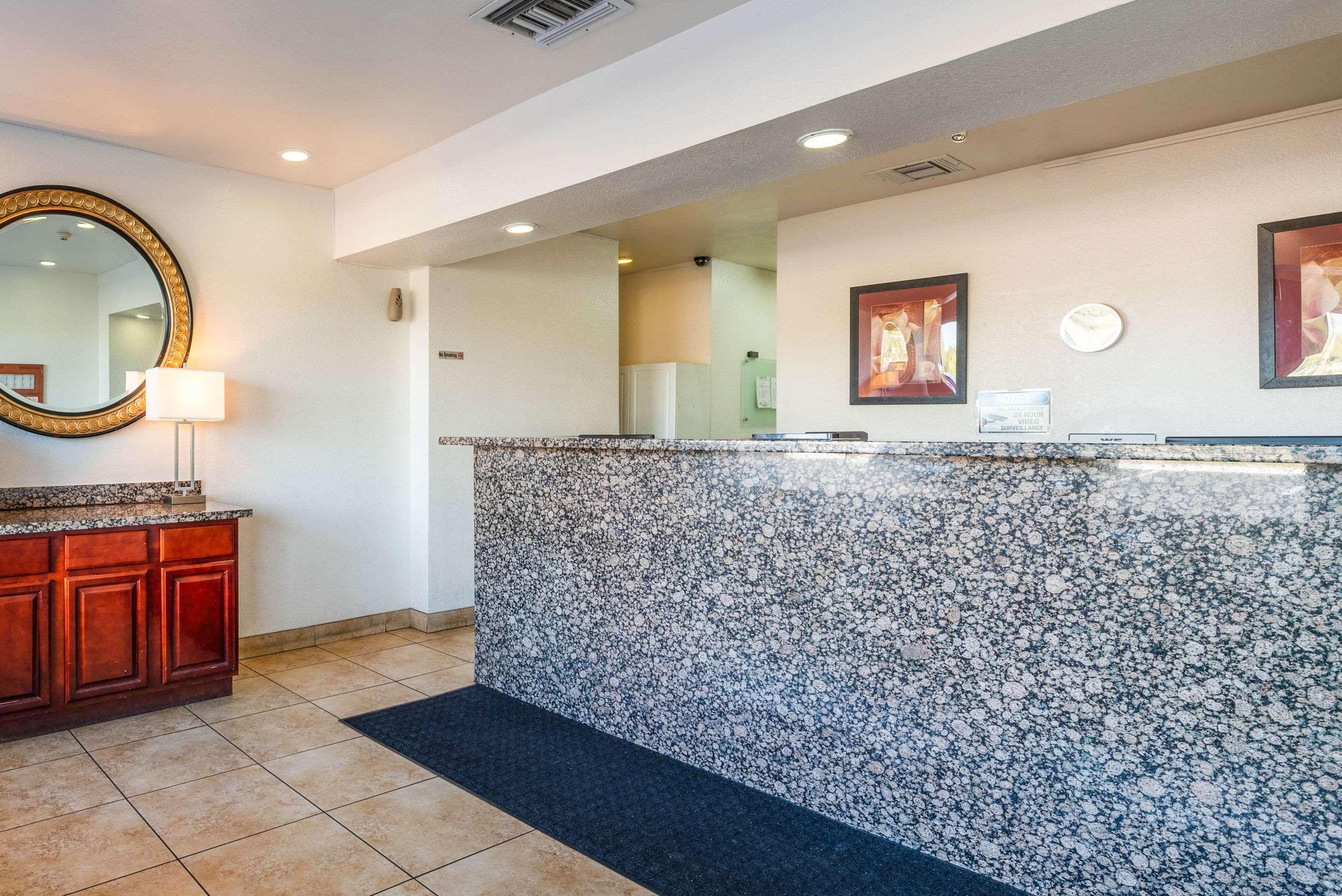 Econo Lodge Phoenix North I-17 Eksteriør bilde