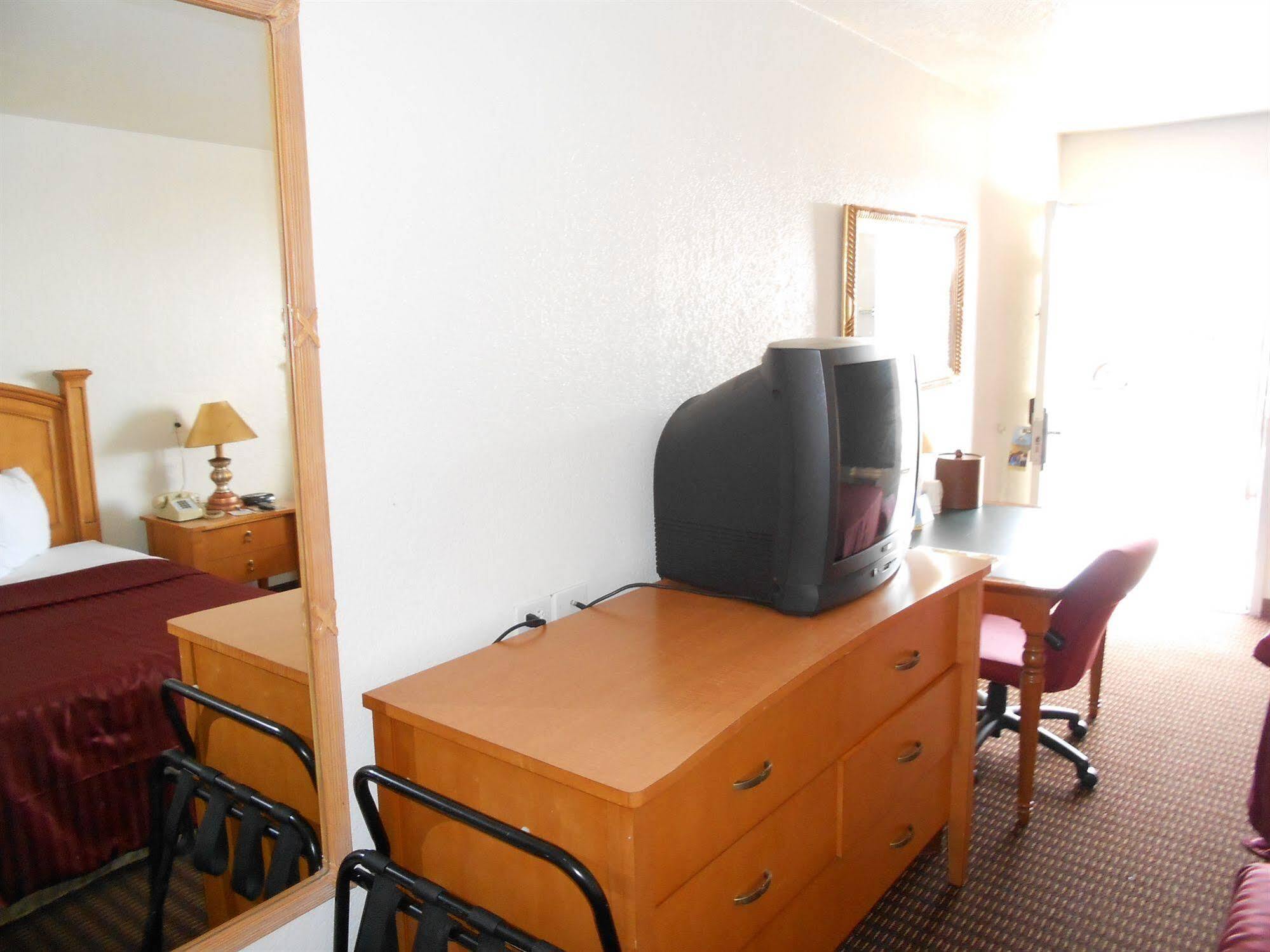 Econo Lodge Phoenix North I-17 Eksteriør bilde